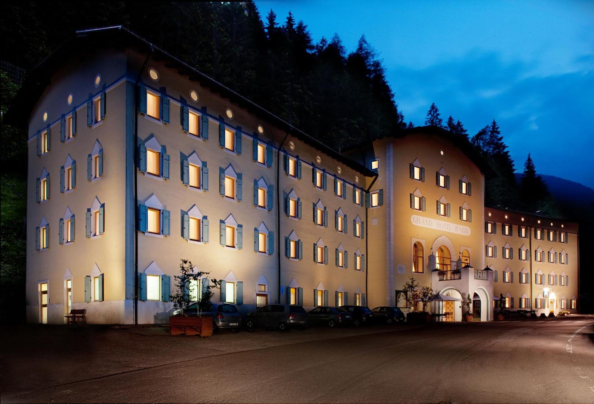 Hotel Terme Di Rabbi Bagni di Rabbi Esterno foto